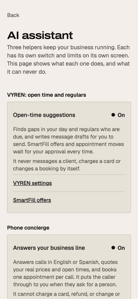 Pantalla de la app EYEGASMS: el centro del asistente de IA con VYREN y la conserjería telefónica, si cada uno está activo y lo que nunca pueden hacer.